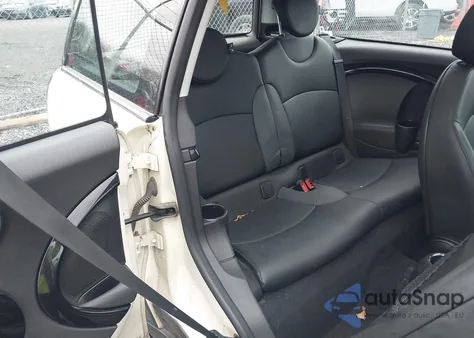 2008 Mini Cooper Clubman из США, поврежденный, VIN WMWML33588TN67436